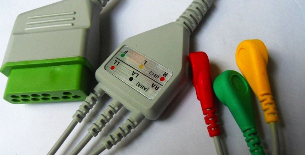 Цельный ЭКГ кабель пациента для Nihon Kohden Life Scope A, BSM-5105, BSM-5135, Life Scope P, BSM-2101, BSM-4103K, BSM-4113; Life Scope I,  BSM-2301K, BSM-2303, 3 отведения, IEC, кнопка Snap